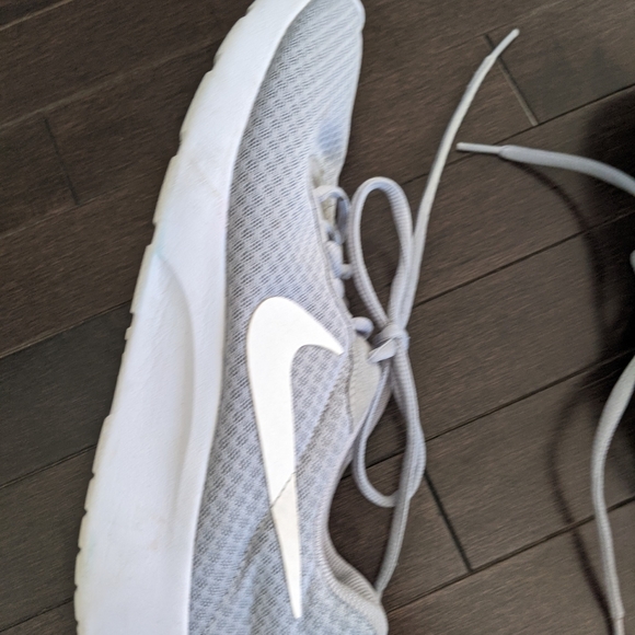Nike unisex shoes